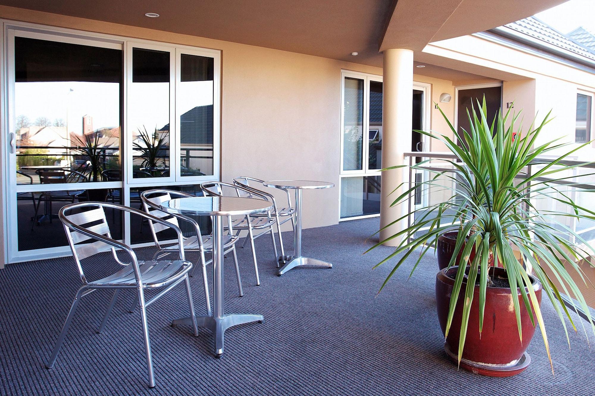 Centrepoint On Colombo Motel Christchurch Exterior photo